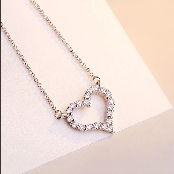 NEW 💎 925 Silver CZ Heart pendant Necklace - Picture 2 of 8